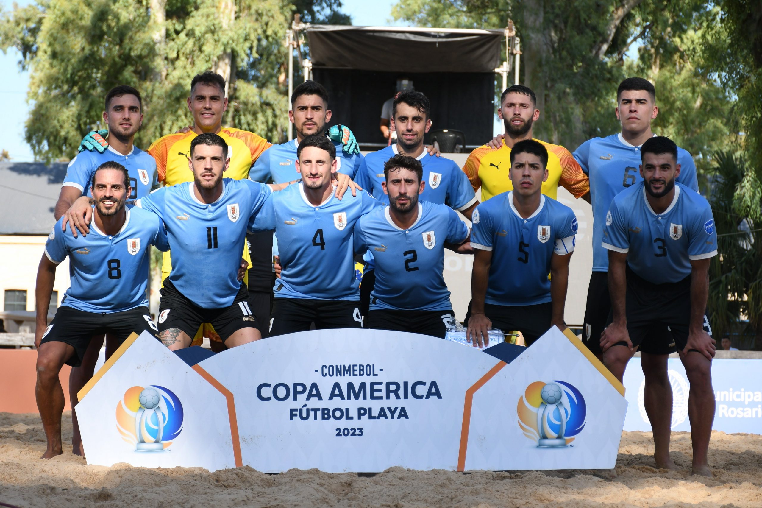 Argentina debutó con victoria por 5 a 4 ante Uruguay en la Copa América de Fútbol  Playa